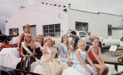 karenmichellekortneywlittlekids.jpg